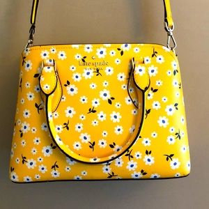 Kate Spade Darcy Fleurette Toss Small Satchel with matching Card holder 🌼